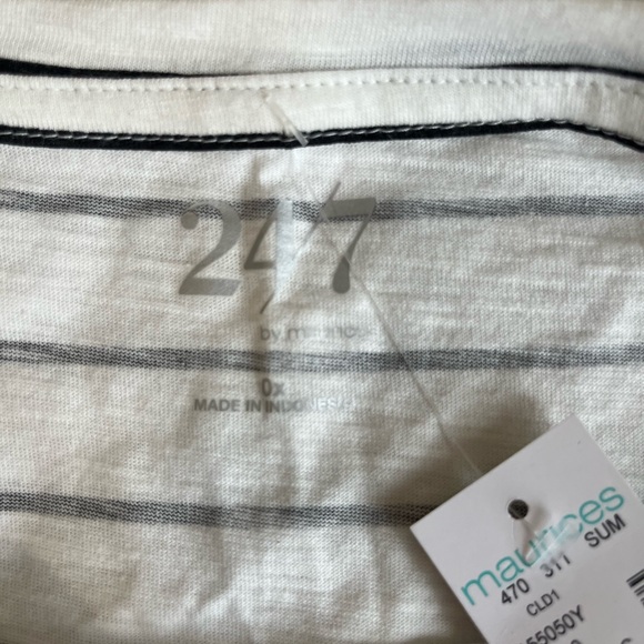 Striped Maurices top size 0X - Picture 3 of 3